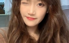 在没人的教学楼里做啊学长你视频